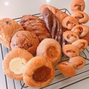 桑ぱんのパンの集合写真