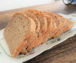 パン・ド・ミのスライスの写真