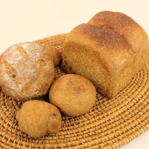 全粒粉１００％ シリーズの写真